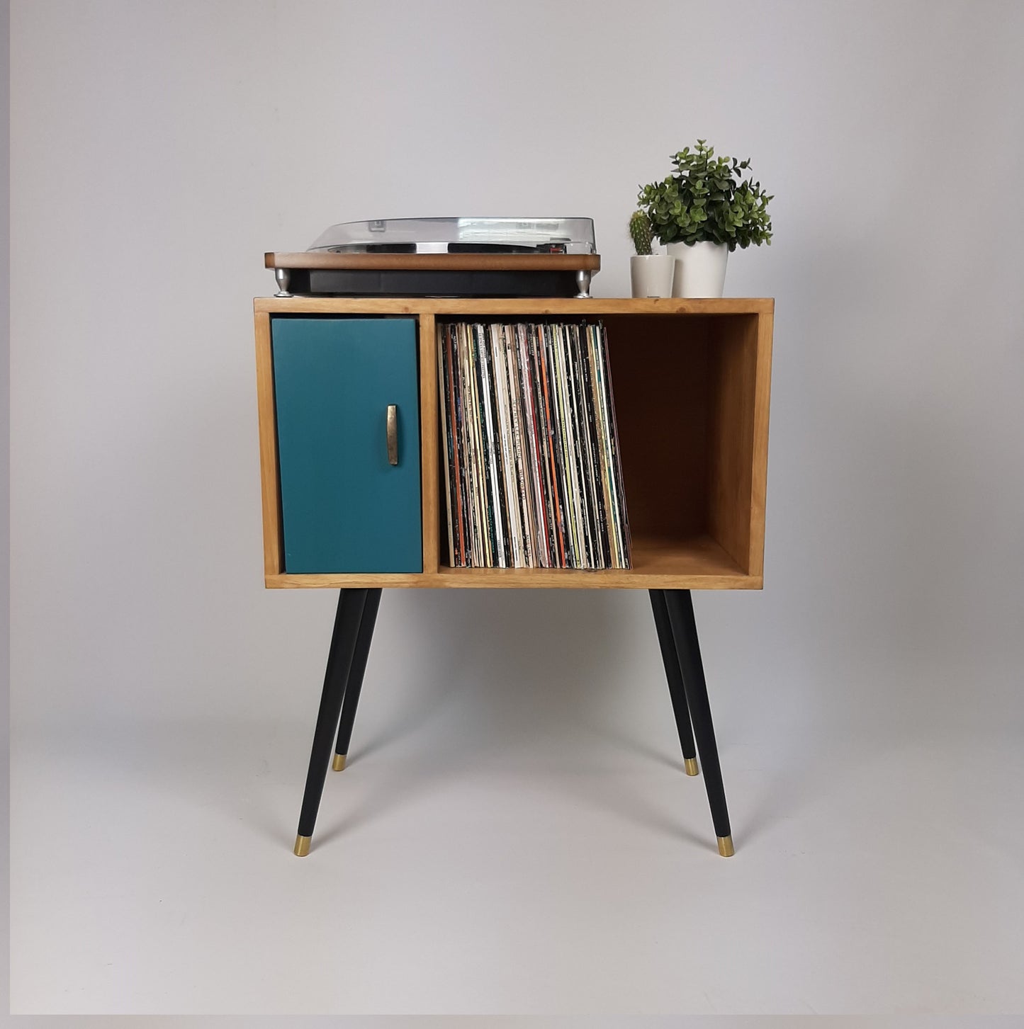 Oak Sideboard with Royal Blue Door | Vinyl Record Storage | Console Table | Record Cabinet | Mid Century Modern Legs | Dansette Record Table