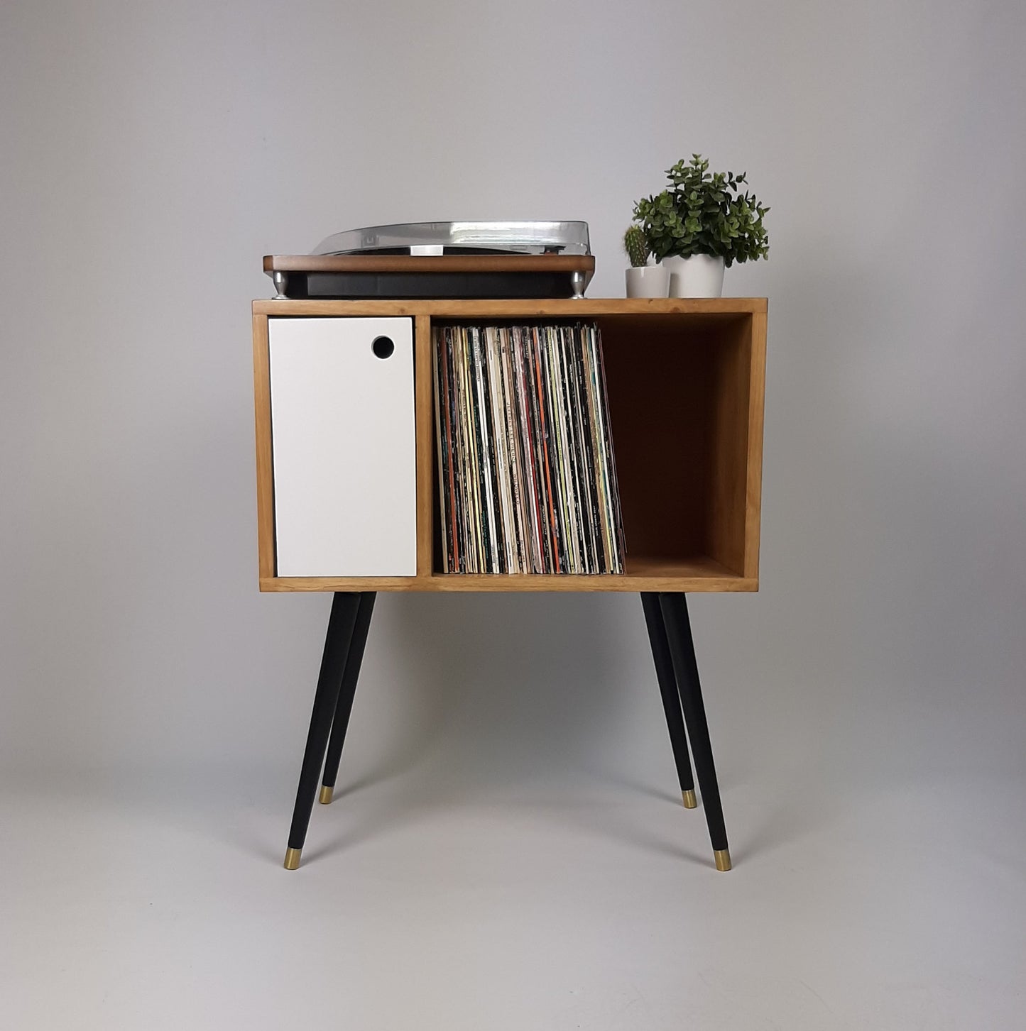 Small Oak Sideboard | Vinyl Record Storage | Console Table | Record Cabinet | Mid Century Modern Legs | Dansette Record Table