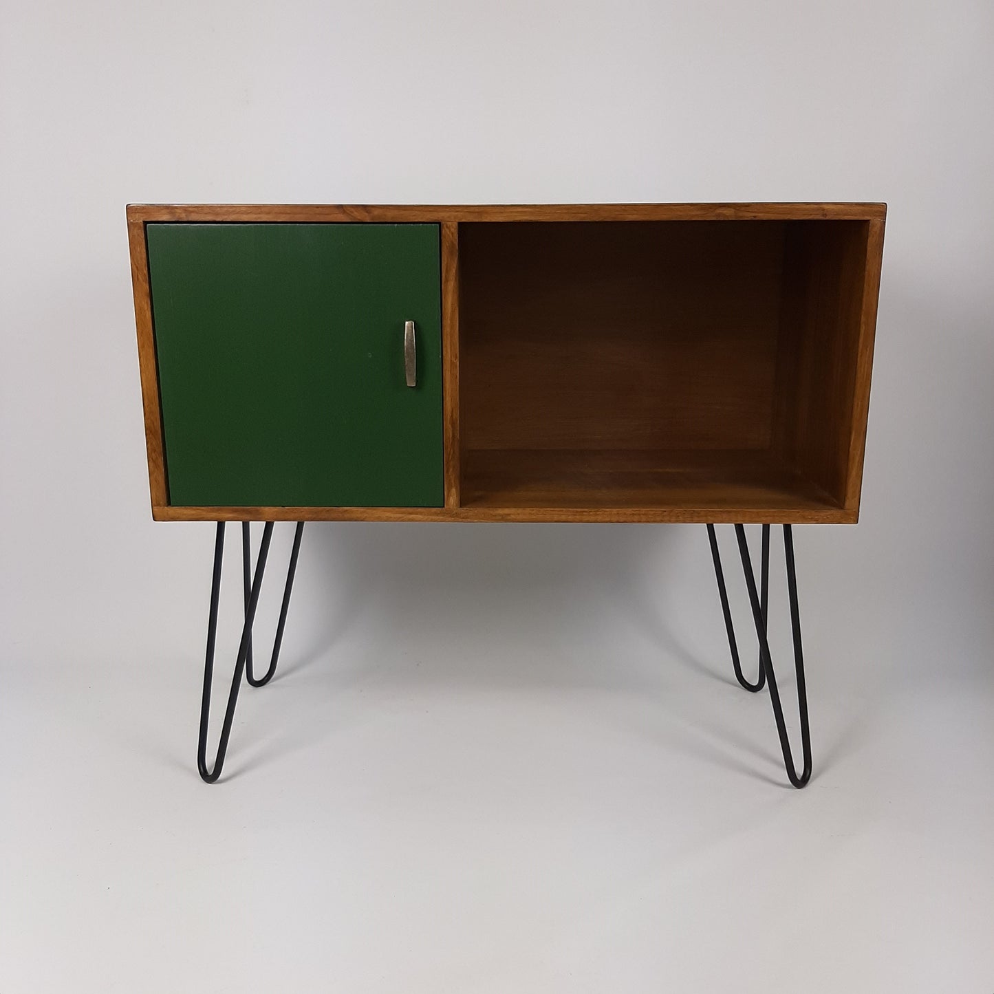 Vinyl Record Storage | Walnut Sideboard with Black Hairpin Legs | Emerald Green