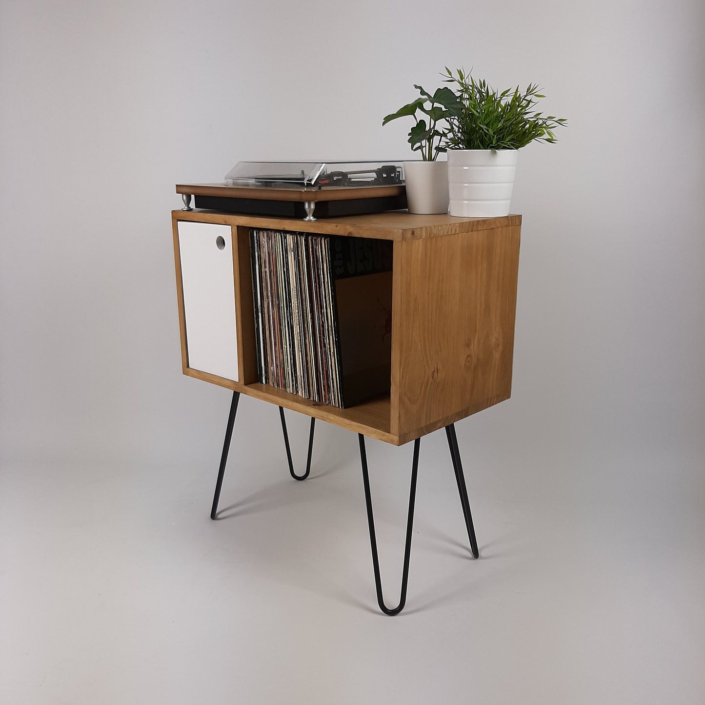Designer Oak Sideboard | Small Media Console | Vinyl Record Storage Cabiney | Media Unit | Console Table | Record Cabinet | Oak Credenza
