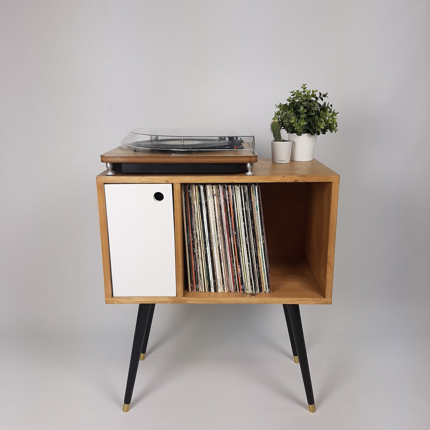 Small Oak Sideboard | Vinyl Record Storage | Console Table | Record Cabinet | Mid Century Modern Legs | Dansette Record Table