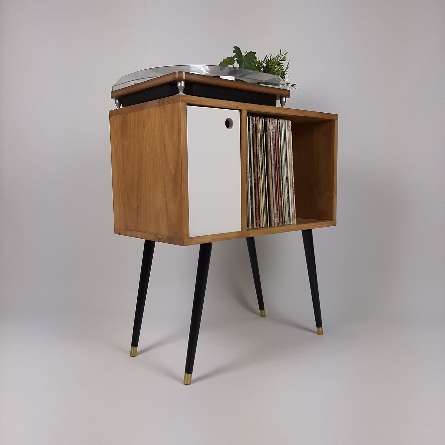 Small Oak Sideboard | Vinyl Record Storage | Console Table | Record Cabinet | Mid Century Modern Legs | Dansette Record Table