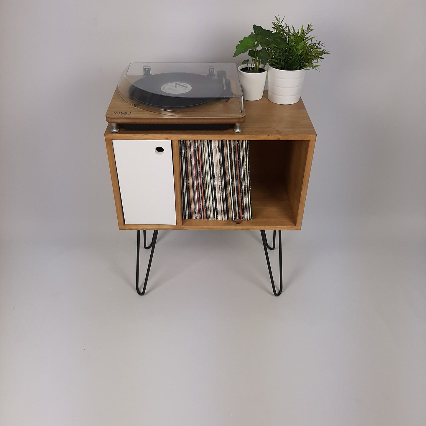 Designer Oak Sideboard | Small Media Console | Vinyl Record Storage Cabiney | Media Unit | Console Table | Record Cabinet | Oak Credenza