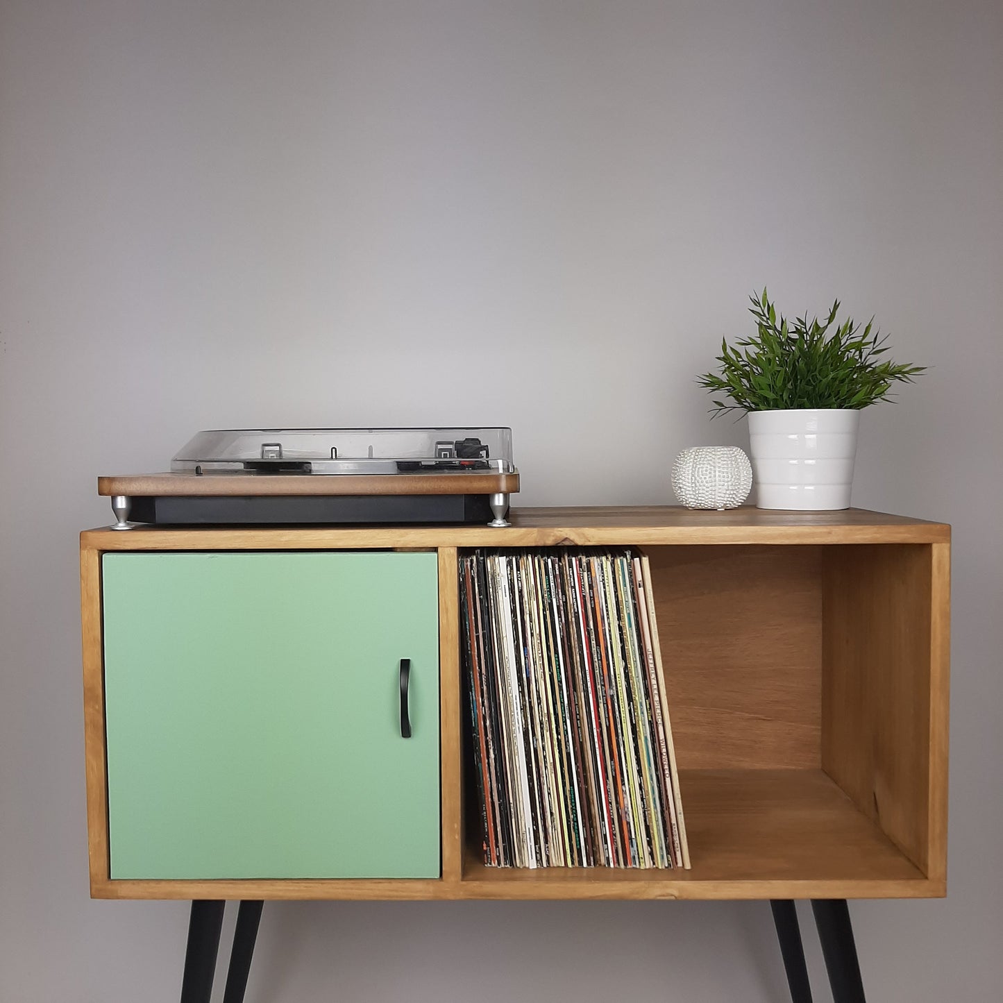Oak Console Table with Pastel Green Door and Satin Black Handle | Vinyl Record Storage | Credenza | 100 % Sustainable