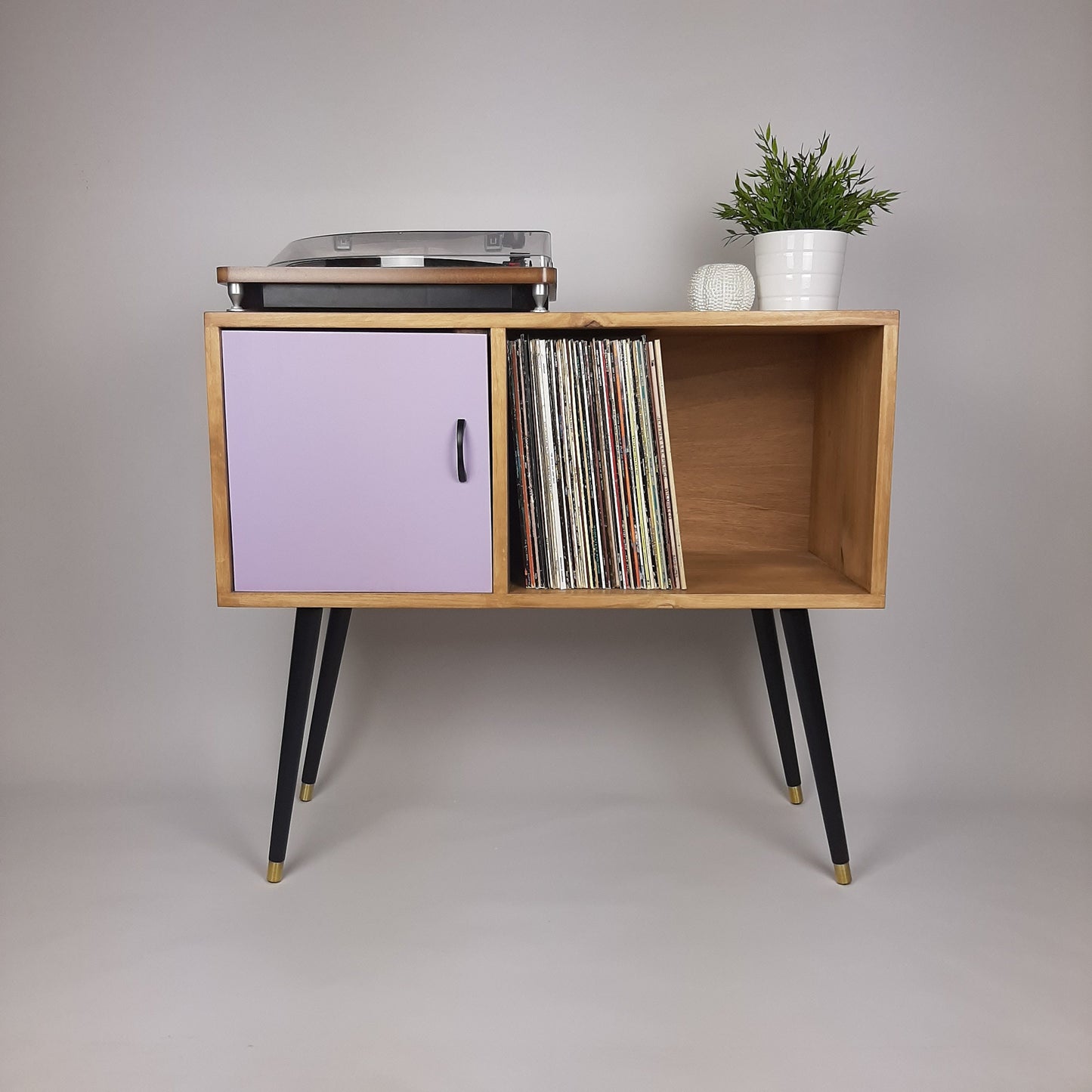 Oak Console Table with Lilac Door and Satin Black Handle | Vinyl Record Storage | Credenza | 100 % Sustainable | Purple