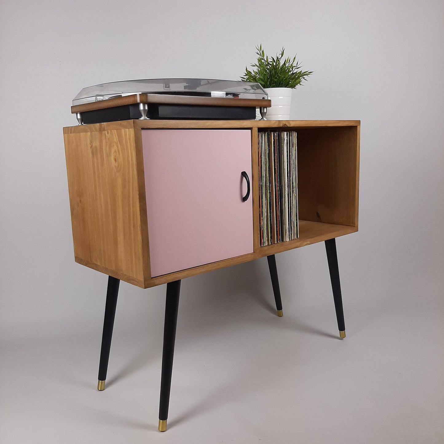 Oak Console Table with Pastel Pink Door and Satin Black Handle | Vinyl Record Storage | Credenza | 100 % Sustainable | Pink