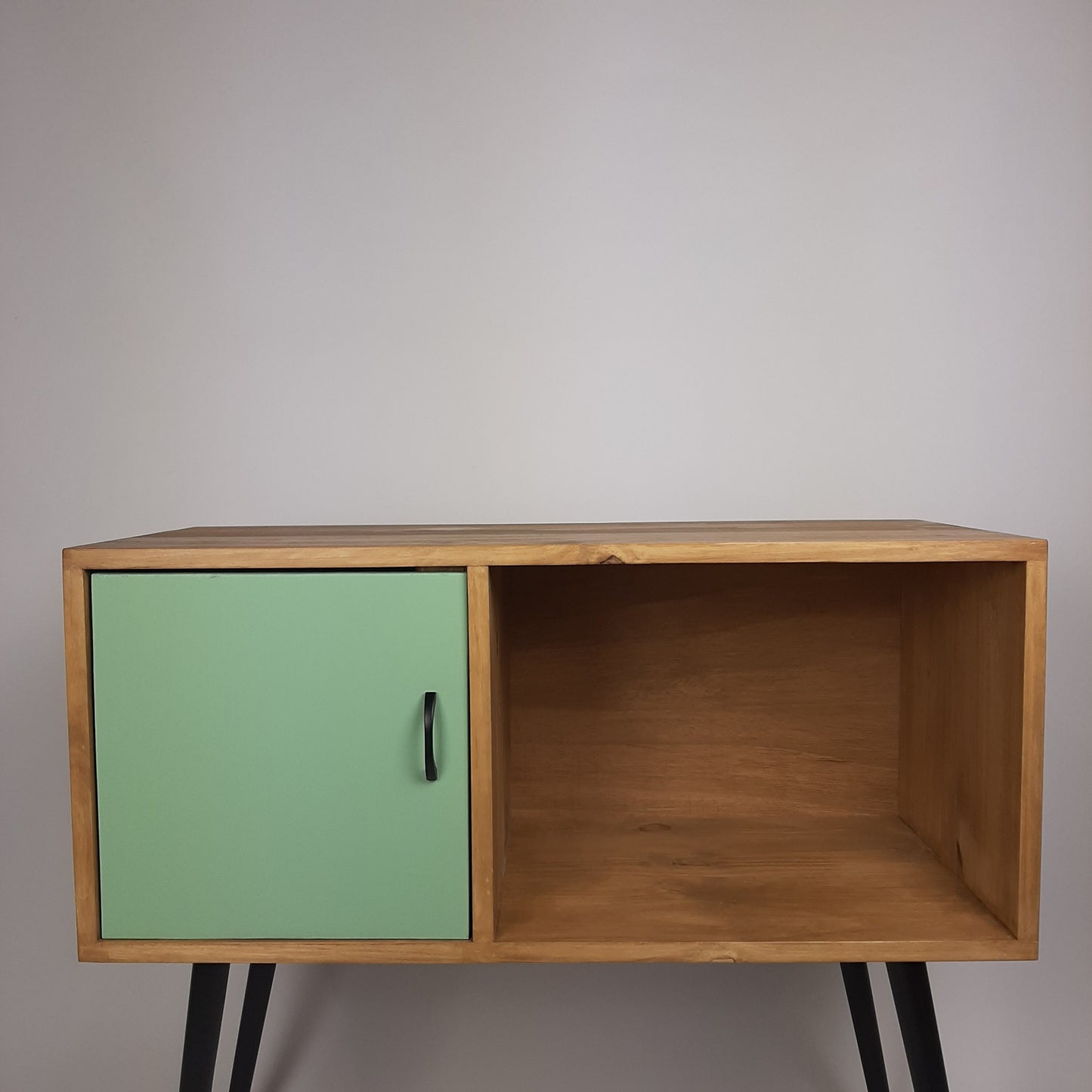 Oak Console Table with Pastel Green Door and Satin Black Handle | Vinyl Record Storage | Credenza | 100 % Sustainable