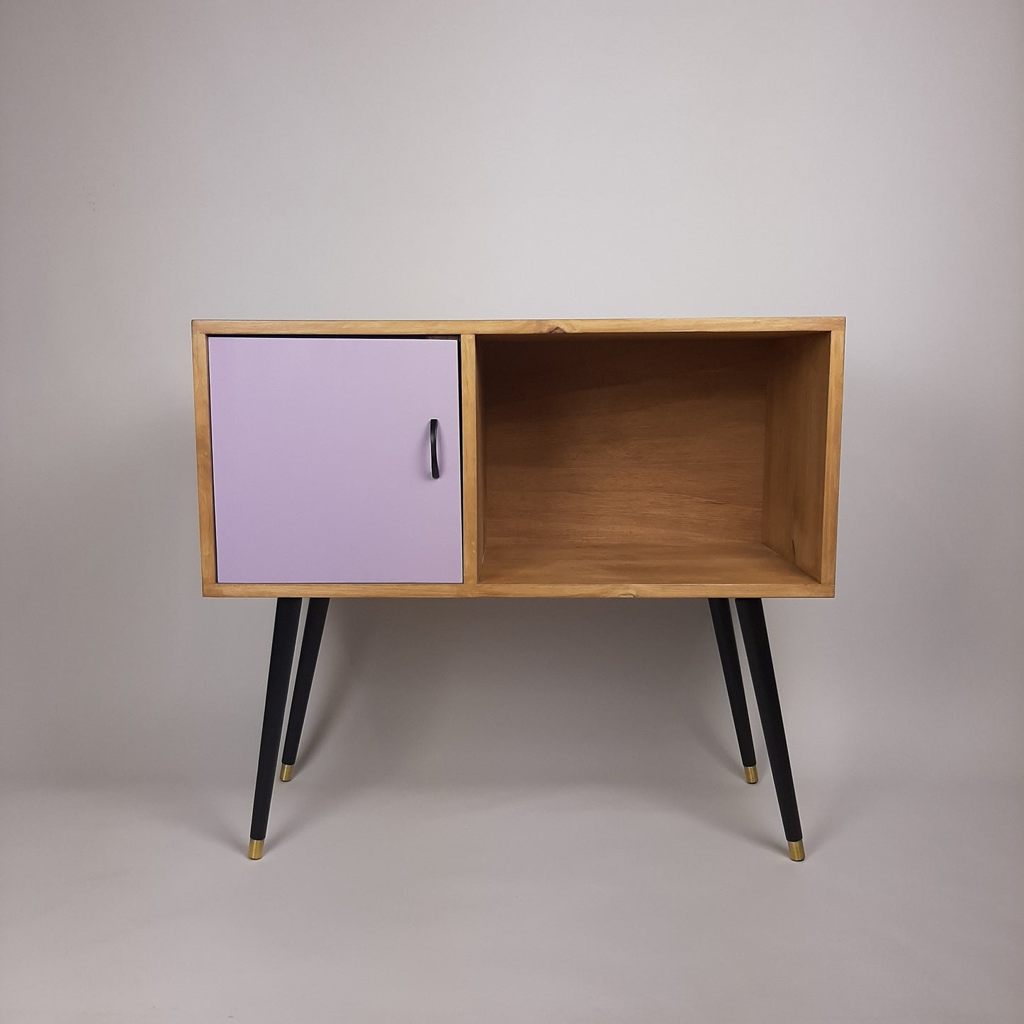 Oak Console Table with Lilac Door and Satin Black Handle | Vinyl Record Storage | Credenza | 100 % Sustainable | Purple