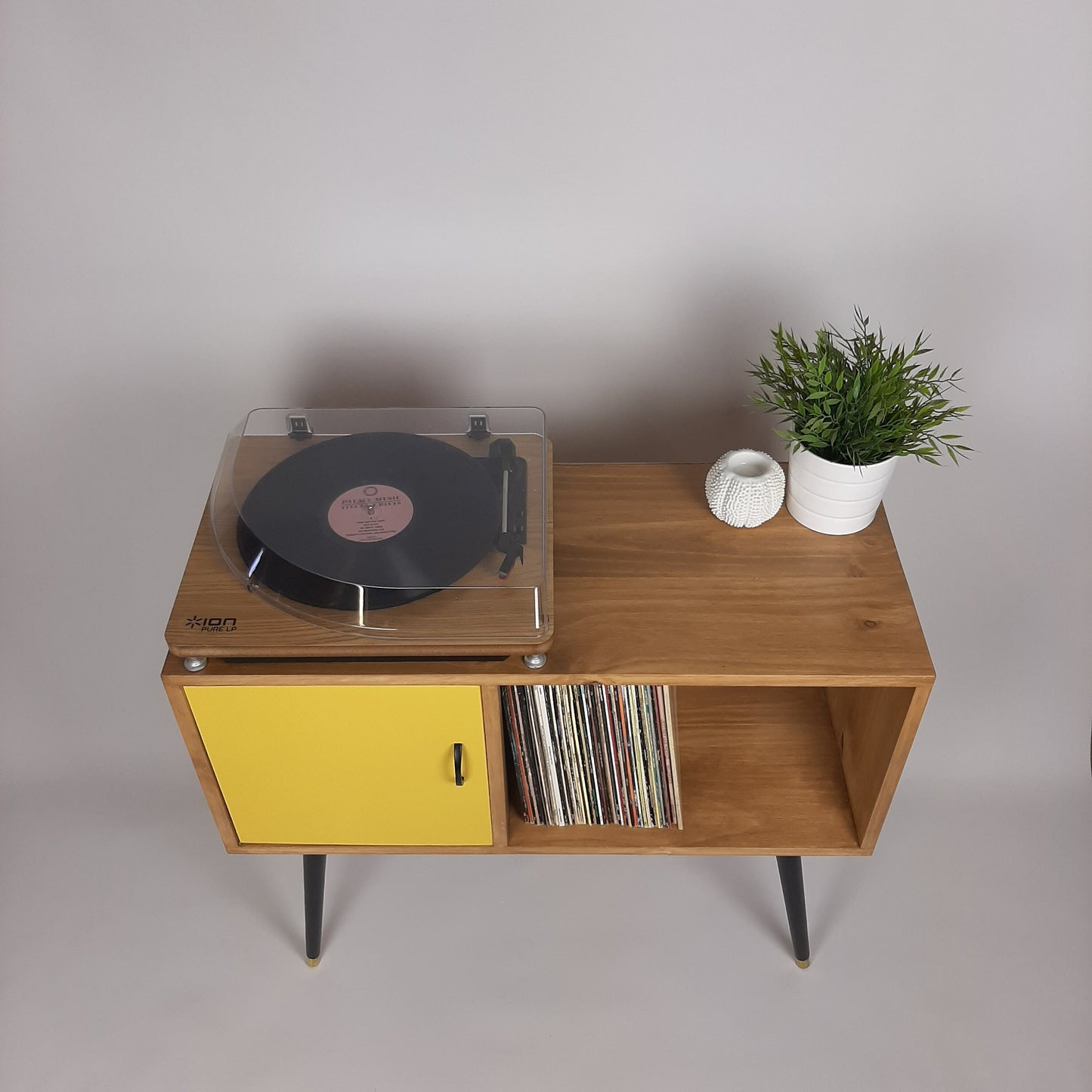 Oak Console Table with Mustard Yellow Door and Satin Black Handle | Vinyl Record Storage | Credenza | 100 % Sustainable | Pink