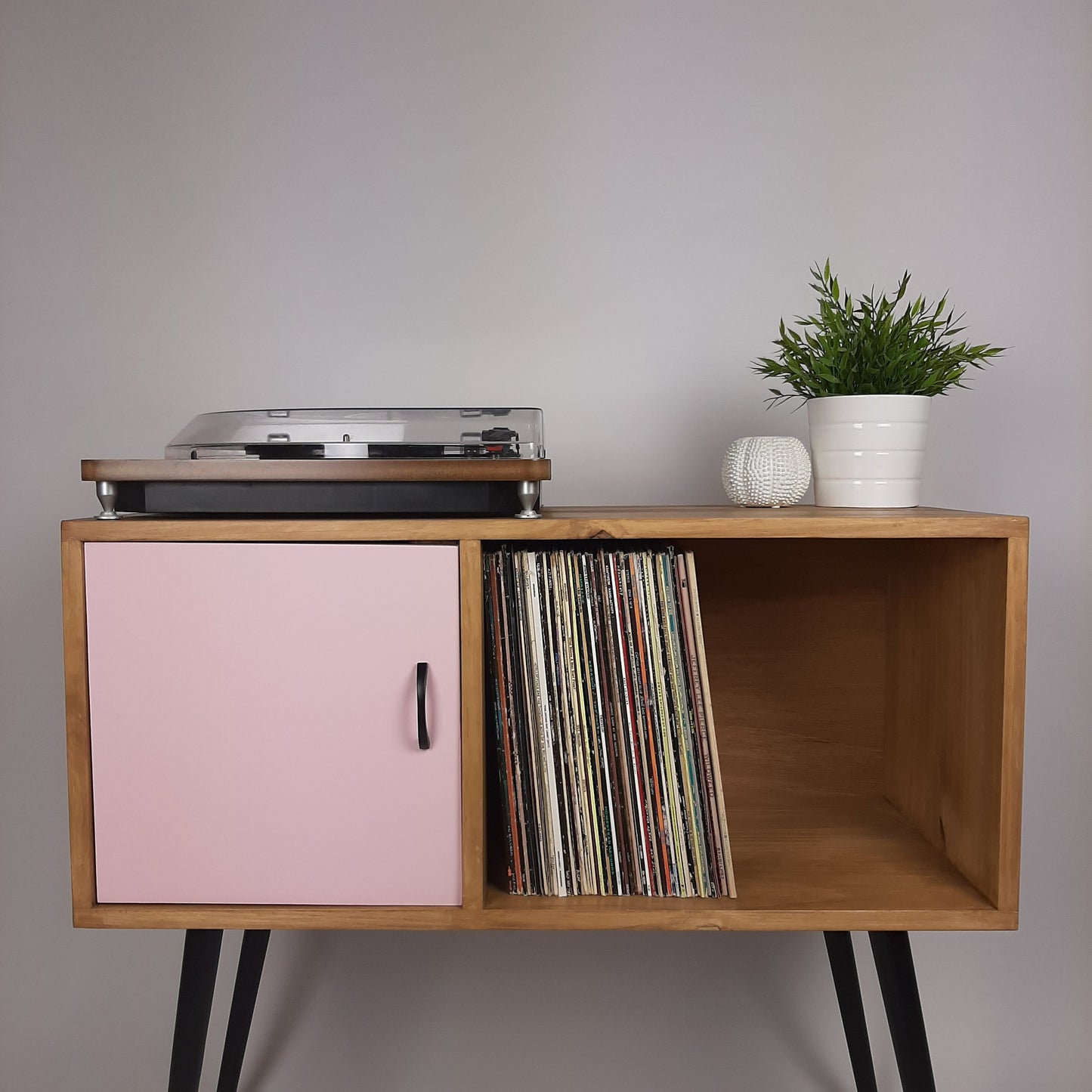 Oak Console Table with Pastel Pink Door and Satin Black Handle | Vinyl Record Storage | Credenza | 100 % Sustainable | Pink